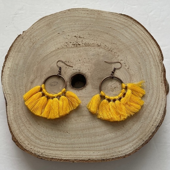 Boho Tassel Fringe Earrings NEW - Picture 1 of 1